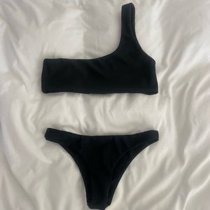 black bikini. small. no pilling. cheeky cut.
